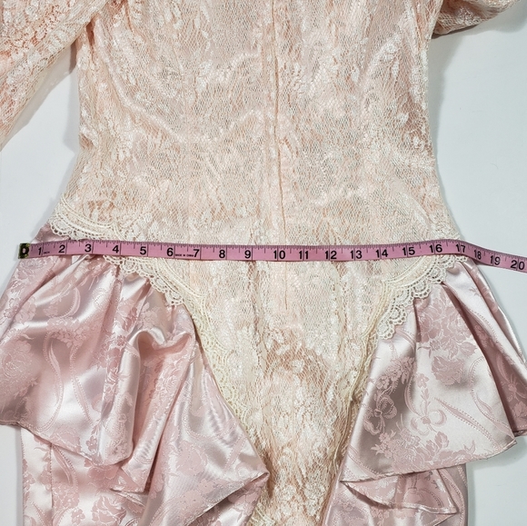 Vintage Scott McClintock Satin Lace Drop Waist Peplum Dress Sz 8 Pink Peach Bow - Picture 16 of 16